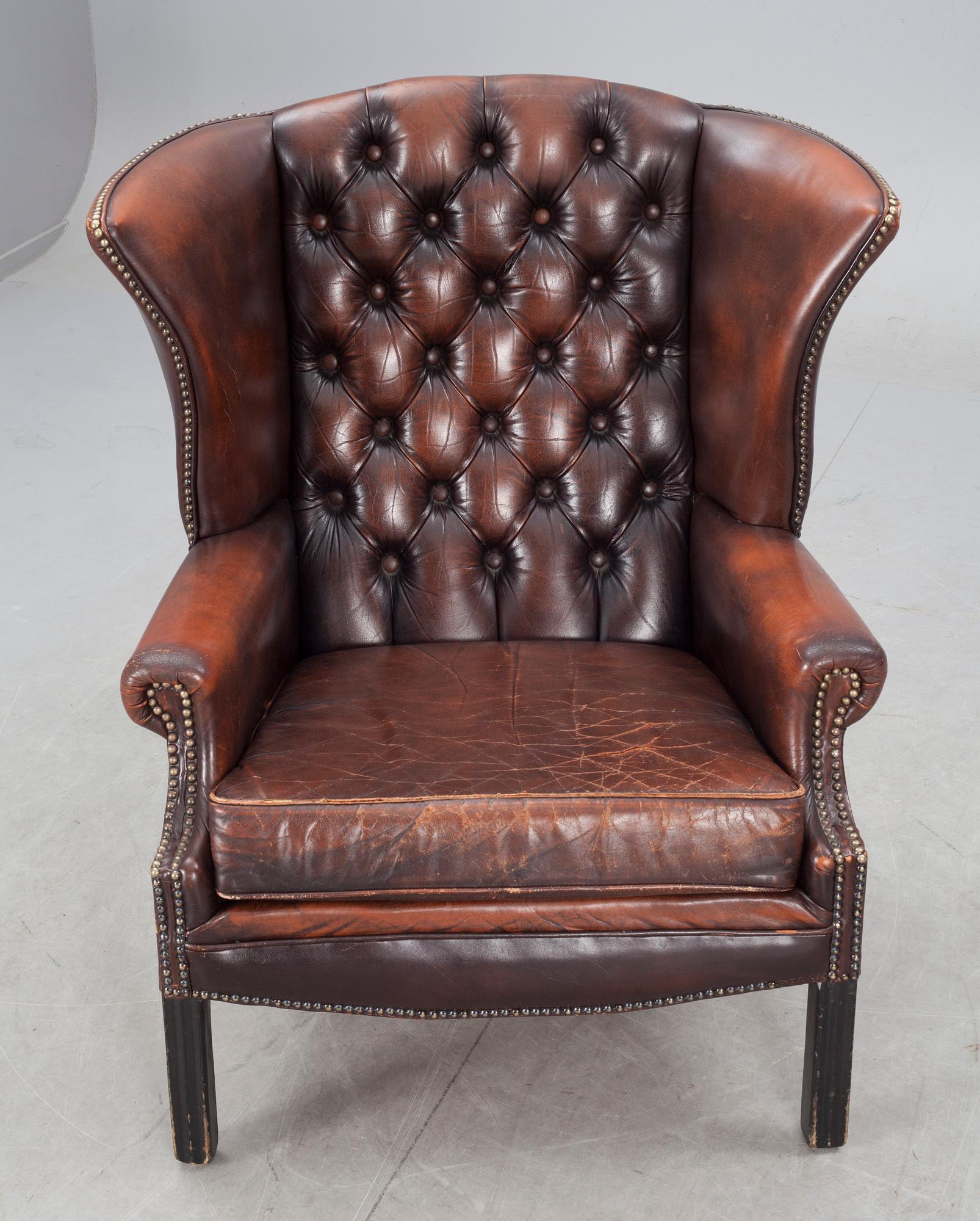 ÖRONLAPPSFÅTÖLJ, engelsk stil, 1900-tal.