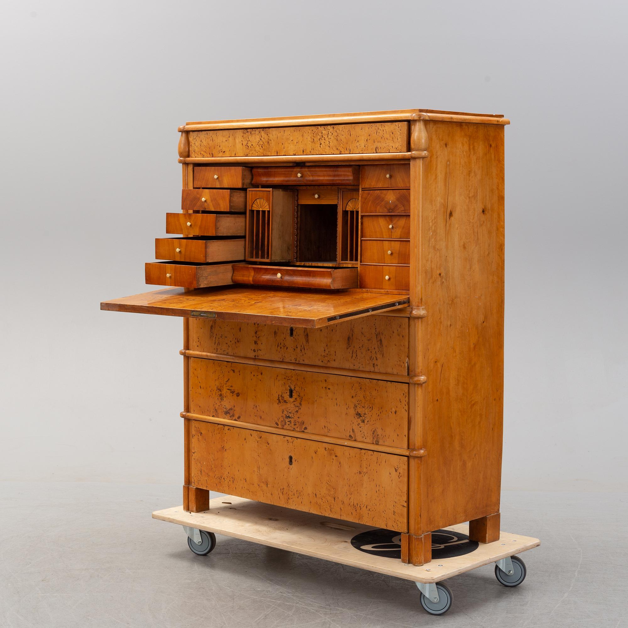 CHIFFONJÉ, 1800-tal.
