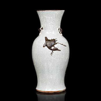 PRAKTURNA, porslin, sen Qing 1900-tal.