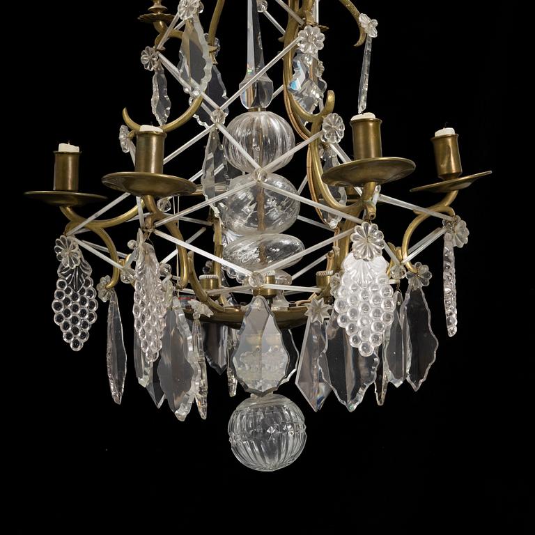 A Baroque style chandelier, 20th Century.