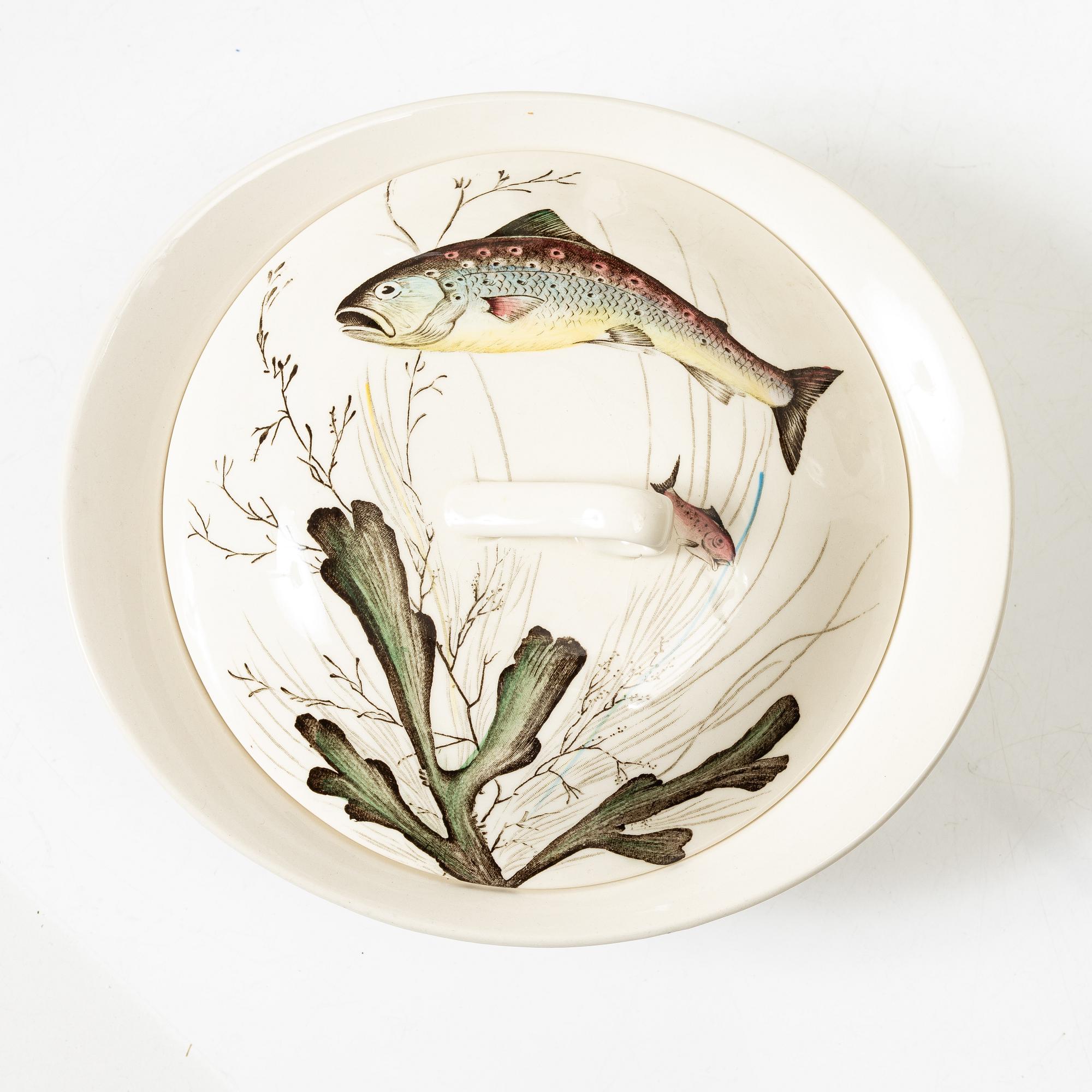 Service pieces, 11 pcs, ironstone, "Fish", Johnson Brothers, England.