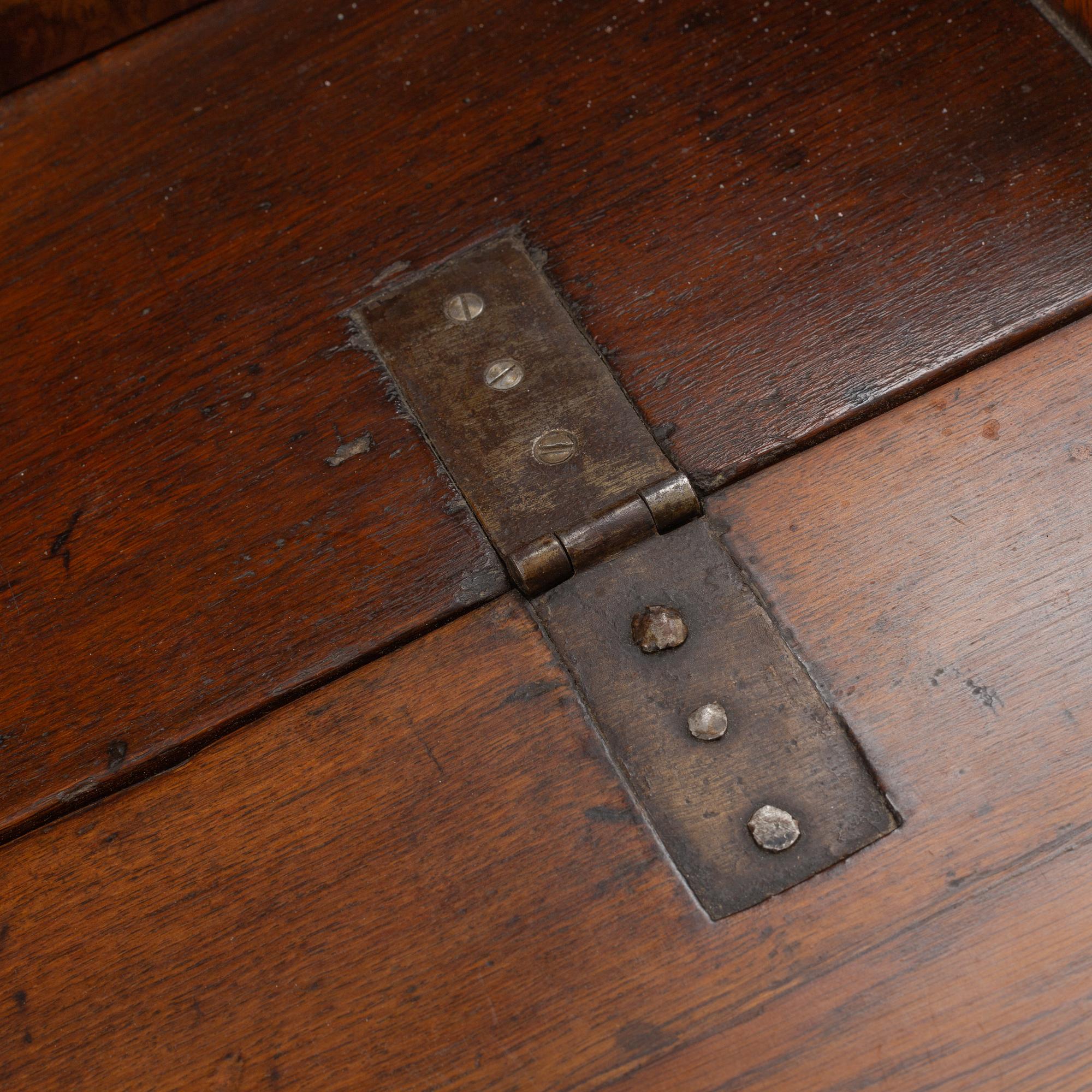 A swedish cabinet, first half of the 19th century.