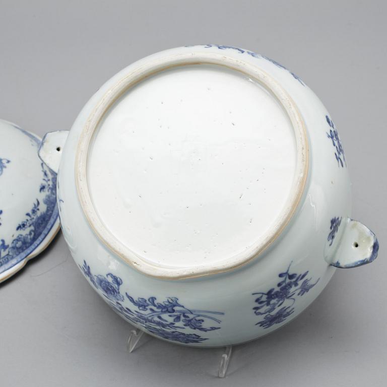 TERRIN, porslin, Kina, Qing dynastin, Qianlong, (1736-1795).