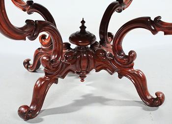 SALONGSBORD, nyrokoko, 1800-talets andra hälft.