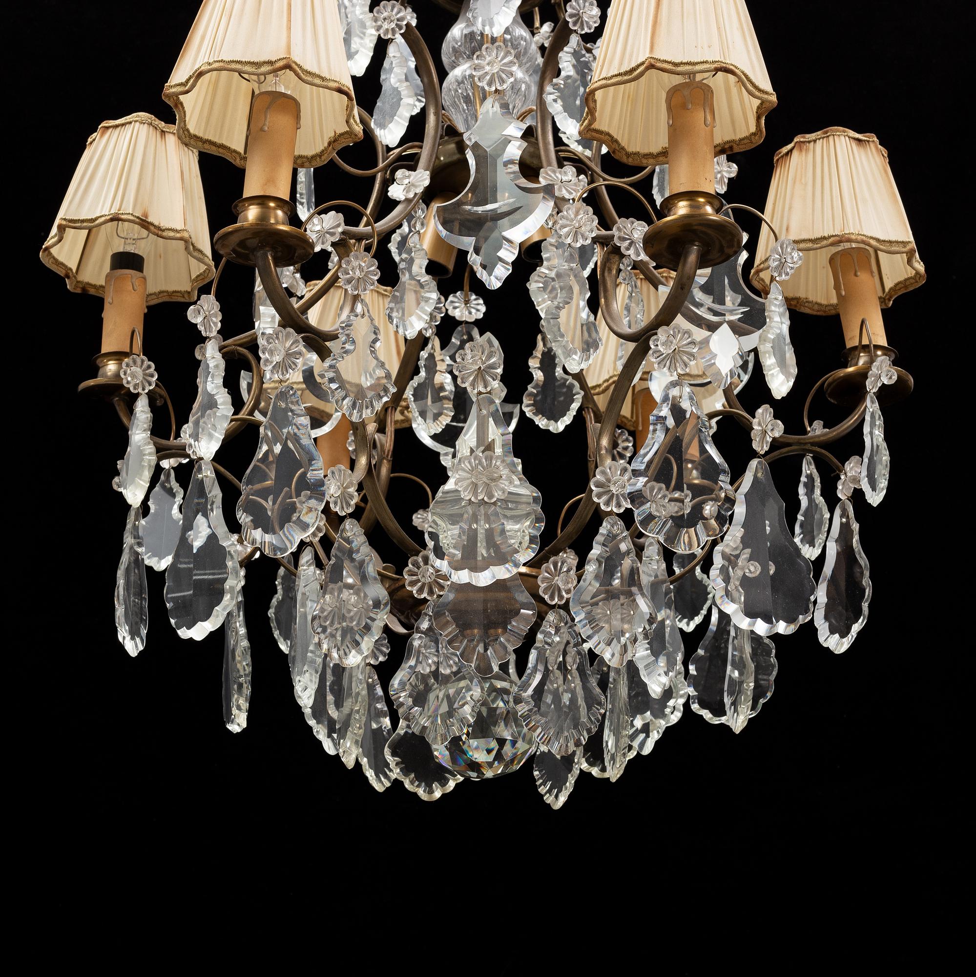 A Baroque style chandelier, first half of the 20th Century.