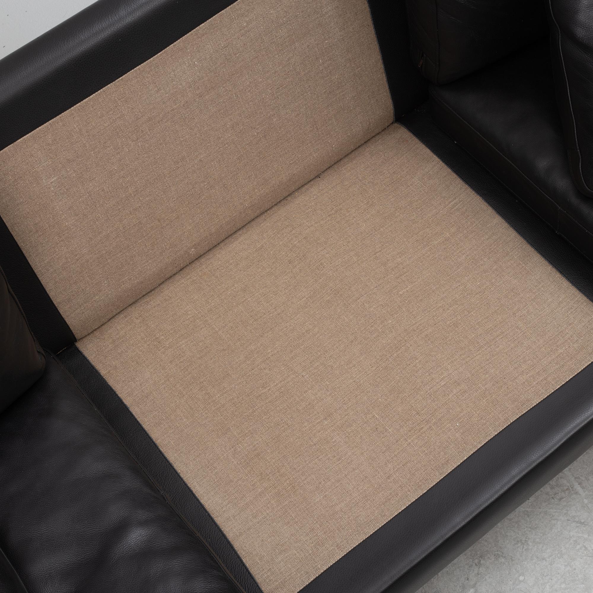 Takashi Okamura & Erik Marquardsen, soffa. "Capri 3A" Skipper Furniture.