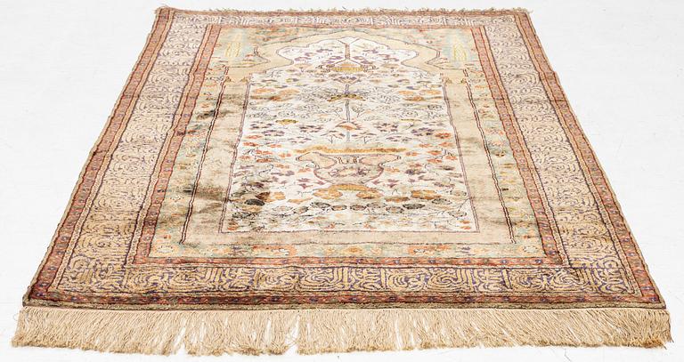 A silk Kayseri, c. 176 x 117 cm.