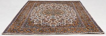 A Najafabad carpet, c. 350 x 237 cm.