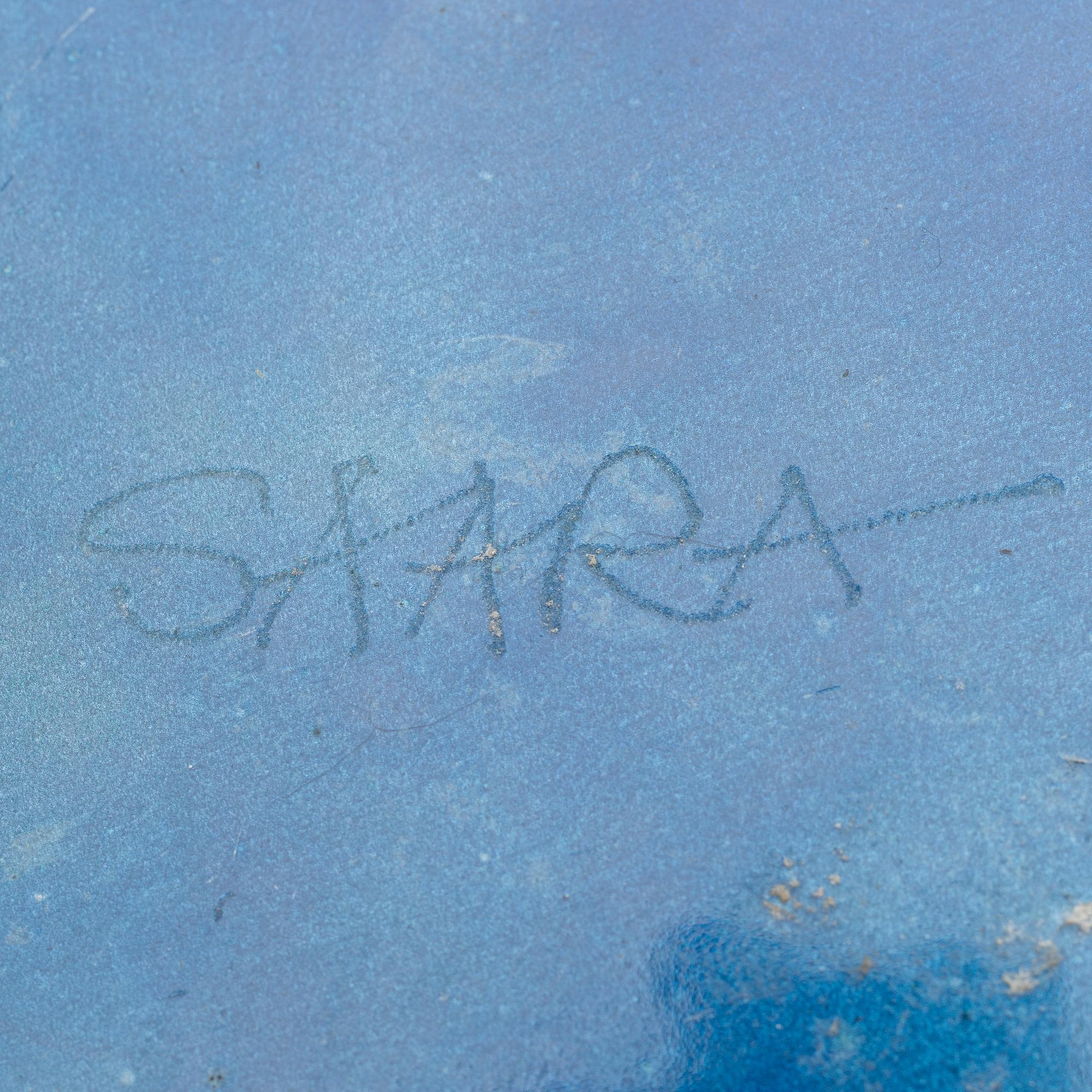SAARA HOPEA, EMALJIERAT DEKORATIONSFAT. Sign. Saara, 1960-tal.