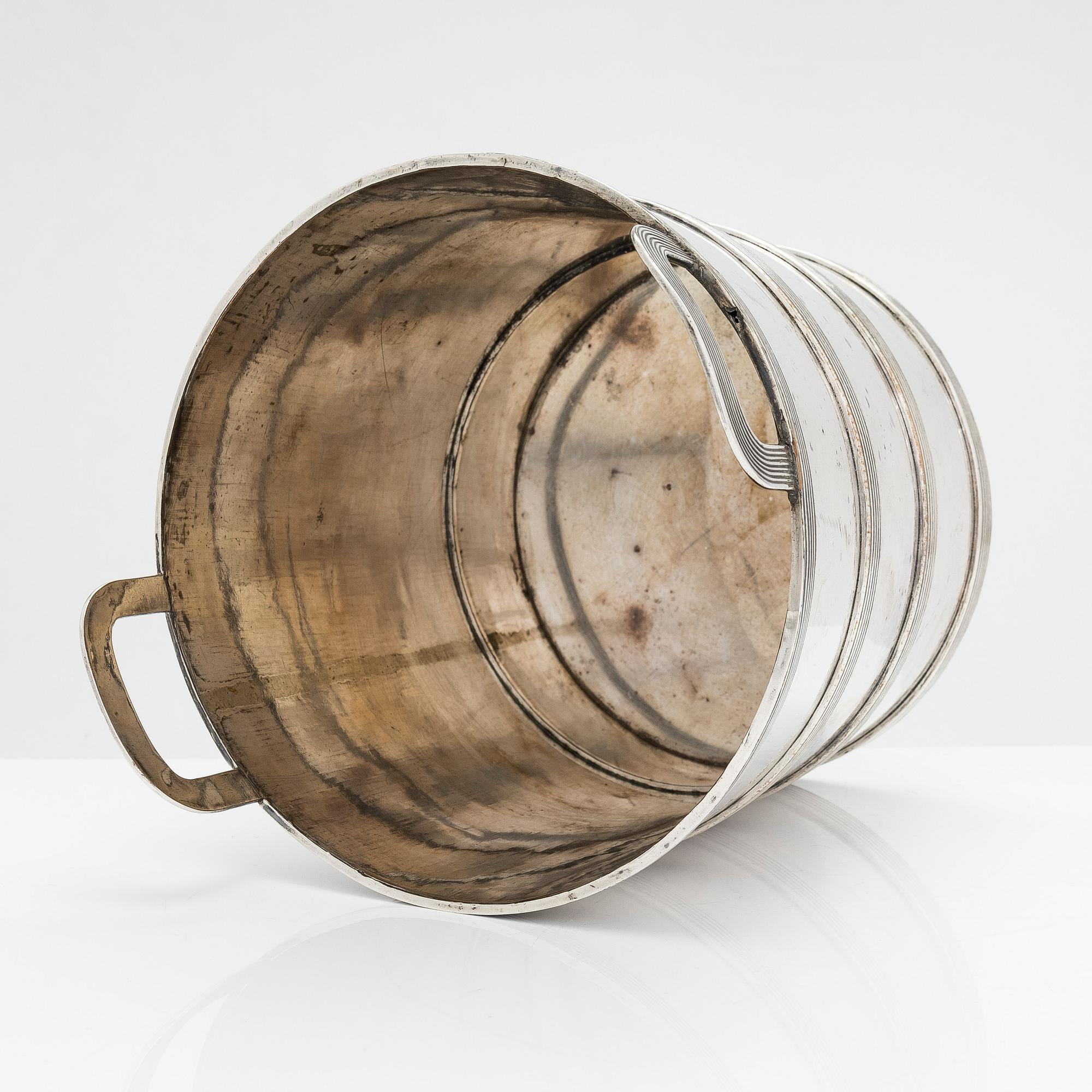 Vinkylare, försilvrad, England, 1800-talets första hälft.