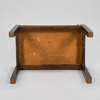 Kampauspöytä ja tuoli, 1930-luku.