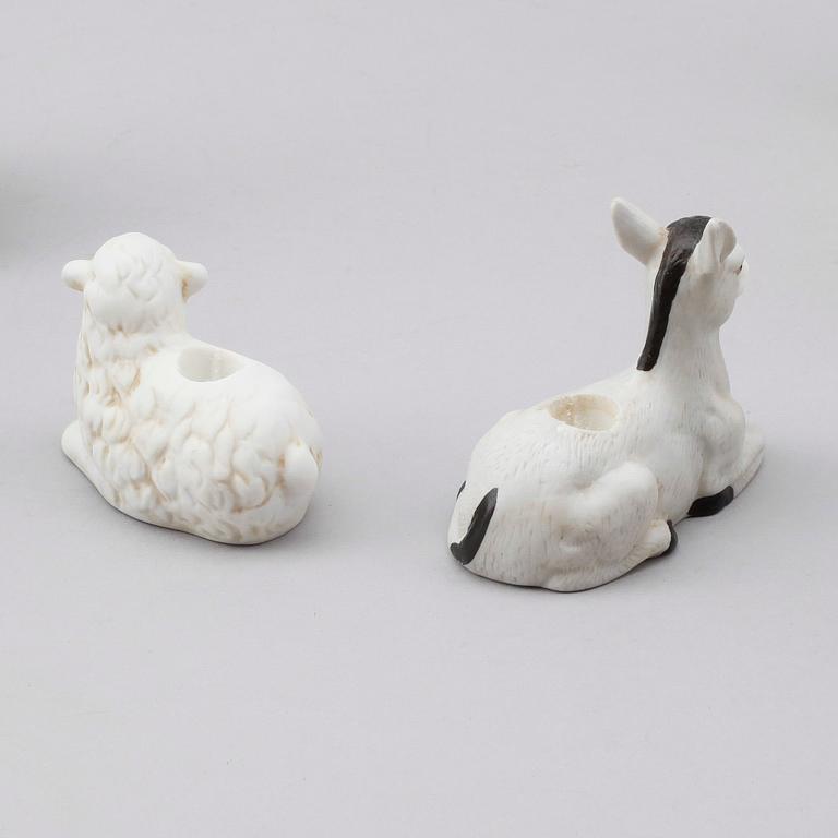 JULKRUBBA, 15 delar, porslin, efter Jenny Nyström, Kalmar Länsmuseum.