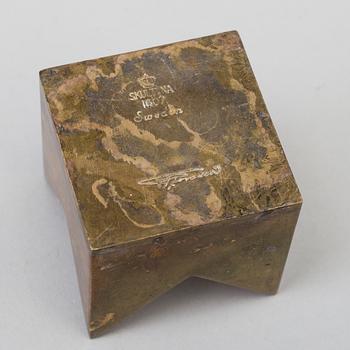 PIERRE FORSELL, ljusstakar, 4 st, mässing, "Kronan", Skultuna.