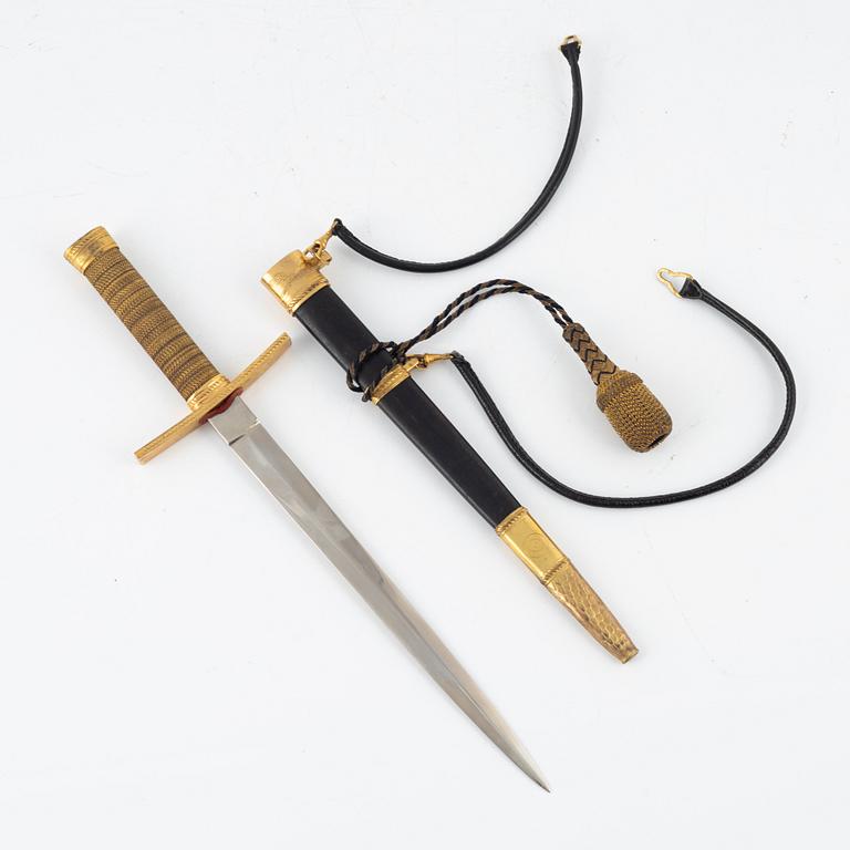 A Swedish airforce officer's dagger. 1930-52 pattern.