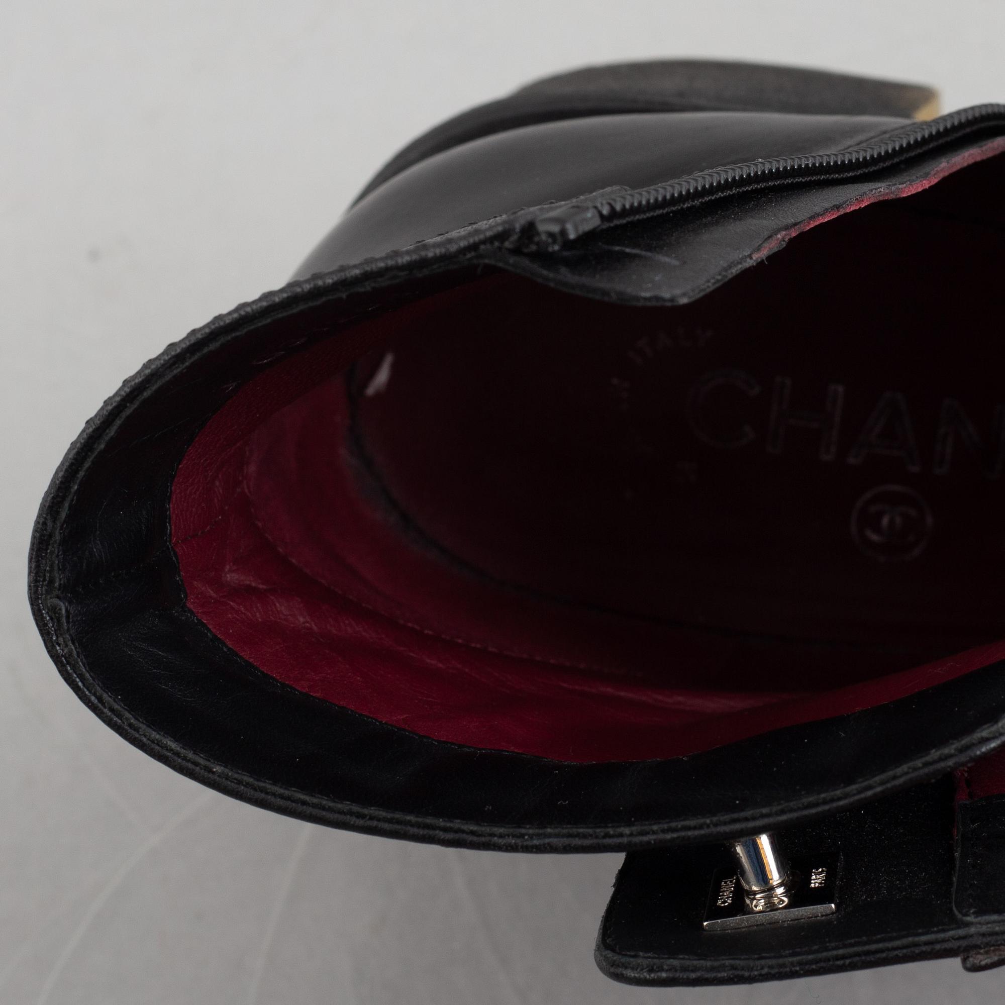 Chanel, boots, size 38 C.
