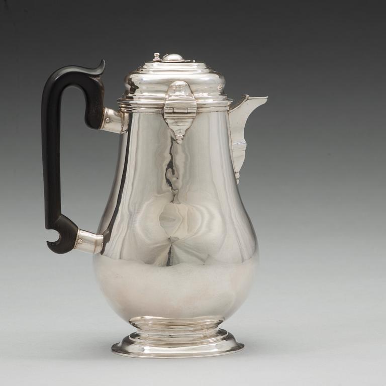 Petter Hennings änka, chokladkanna/vattenkanna, silver, Stockholm 1731, Fredrik I:s stil.