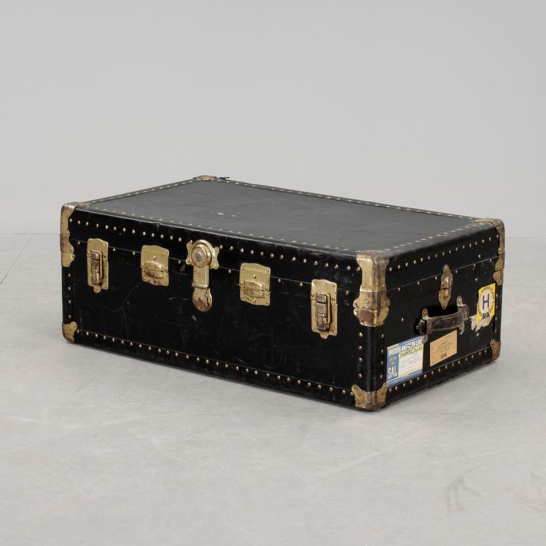 KOFFERT, 1900-talets mitt.