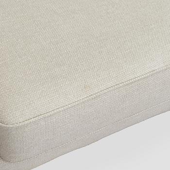 Flemming Lassen, sohva, "Vilhelm", valmistaja Audo Copenhagen. Uustuotanto. Muotoiltu 1935.