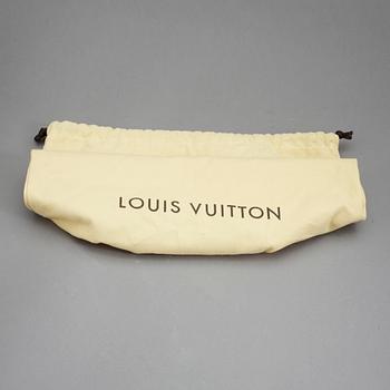 STÖVLAR, Louis Vuitton.