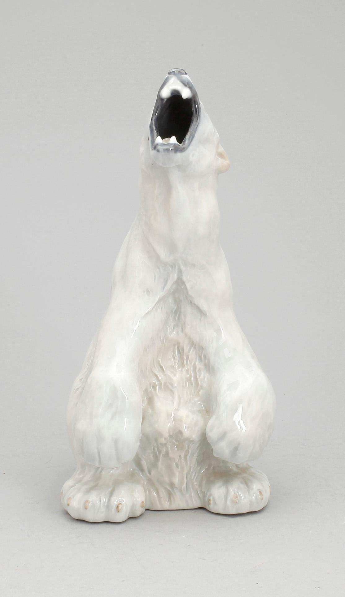 FIGURIN, porslin, formgiven av C.F. Liisberg, Royal Copenhagen, Danmark, omkring 1963, signerad i godset.