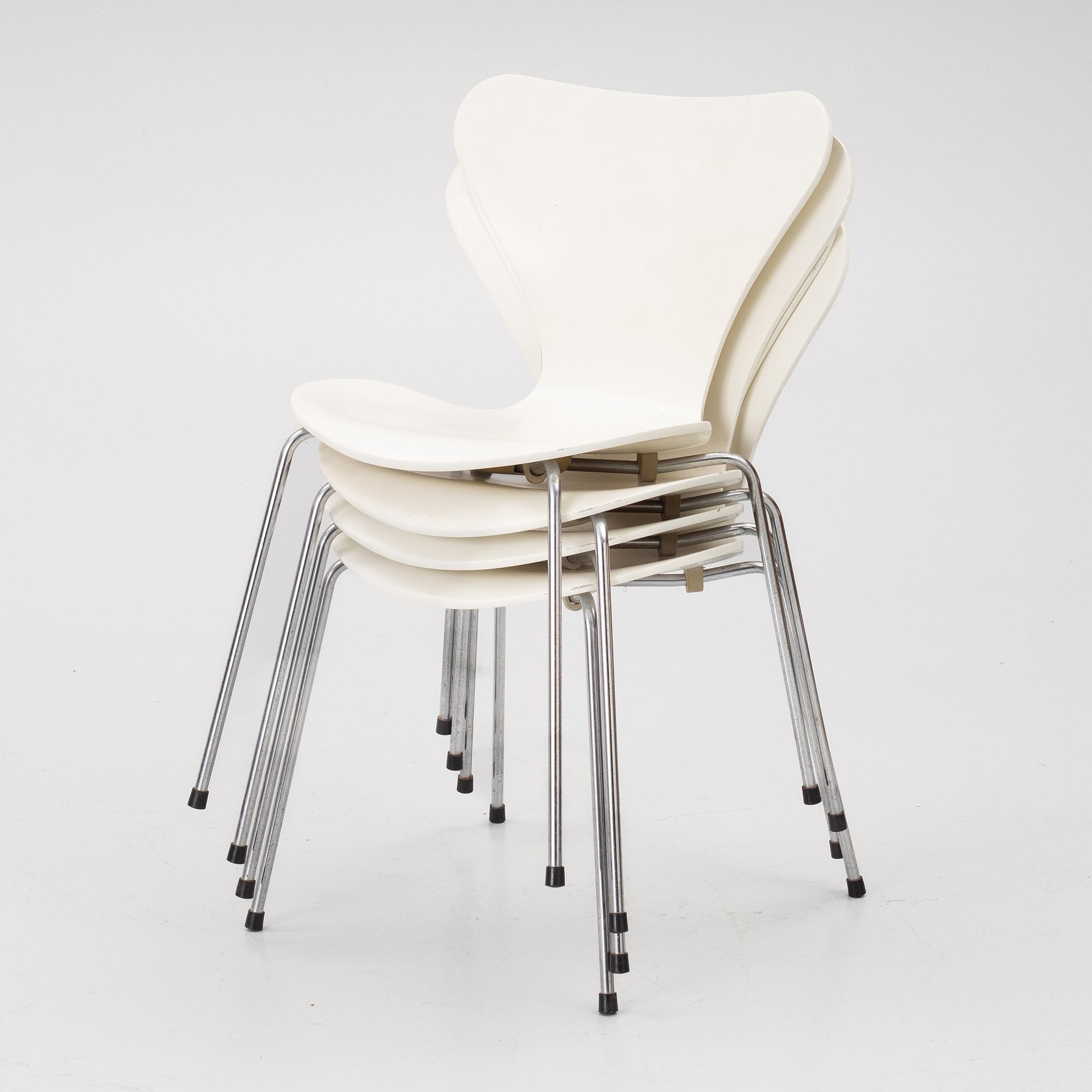 Arne Jacobsen, Stolar, 4 st, "Sjuan", Fritz Hansen, Danmark.