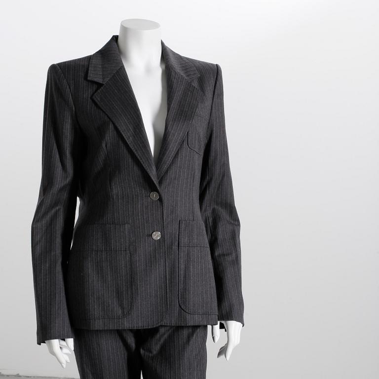 KOSTYM, Yves Saint Laurent, tvådelad dräkt/kostym bestående av kavaj samt byxor.