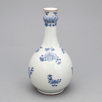 VAS, porslin, Kina, Qing dynastin, Qianlong (1735-96).