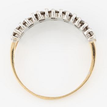 Ring  tvåradig med gula briljantslipade diamanter.
