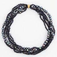 An Ole Lynggaard clasp 18K gold with five-row collar.