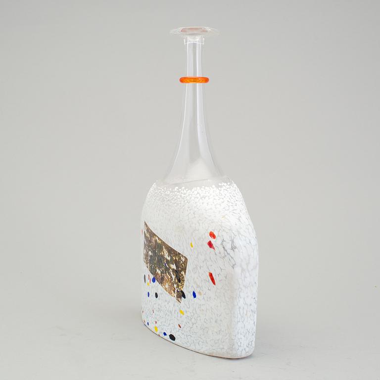 BERTIL VALLIEN, flaska i glas, "Satellite", Kosta Boda, 1980-/90-tal.