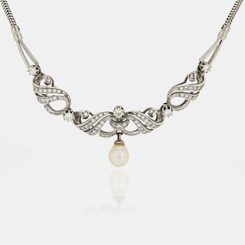 880. A NECKLACE set with round brilliant-cut diamonds and cultured pearls.