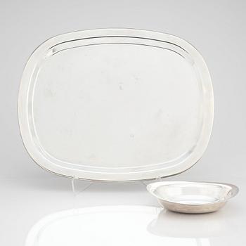 Vivianna Torun Bülow-Hübe, a silver plated brass tea service and tray, 5 pcs, Dansk International Designs.