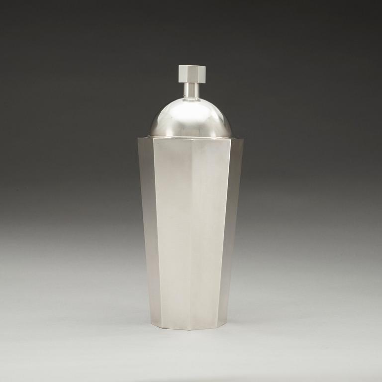 WIWEN NILSSON, cocktailshaker, Lund, 1947, sterling.