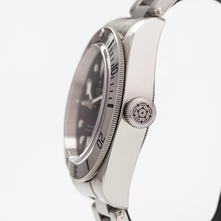 Tudor, Black bay, 200m, armbandsur, 41 mm.
