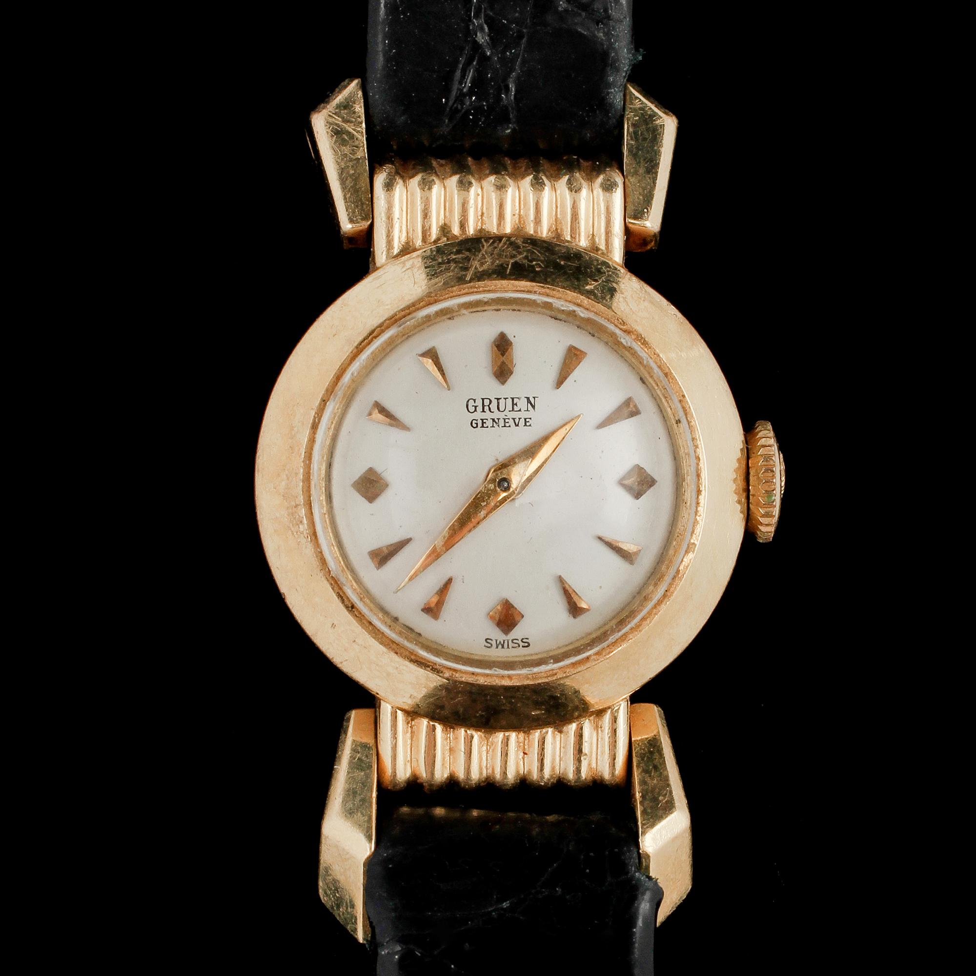 DAMARMBANDSUR, 18k guld, Gruen, Schweiz, 1900-talets tredje kvartal. Vikt 16 g.