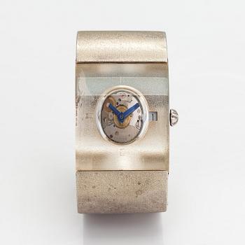 Björn Weckström,  A sterling silver and acrylic wrist watch "Aikarauta". Lapponia 1976, 31 mm.