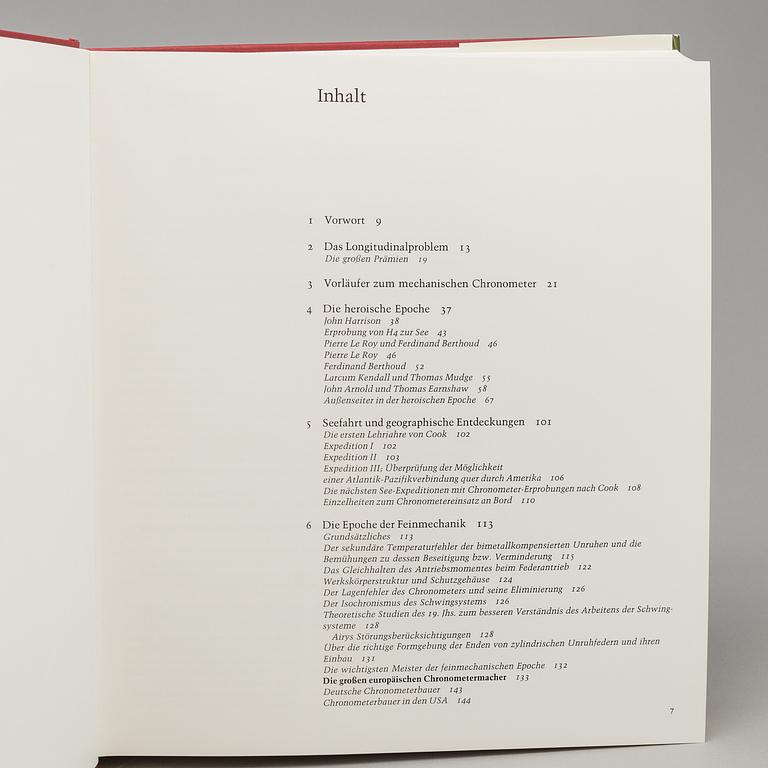 A set of 5 watch books.