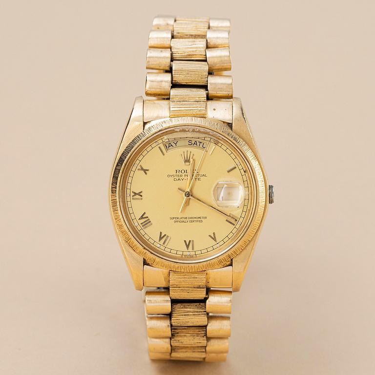 Rolex, Day-Date, "Bark Finish", "Lemon Roman Dial + extra Champagne Dial", ca 1981.