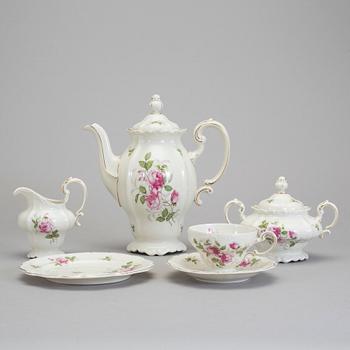 KAFFESERVIS, 38 delar, porslin, "Pompadour", Rosenthal, Tyskland, 1900-talets första hälft.