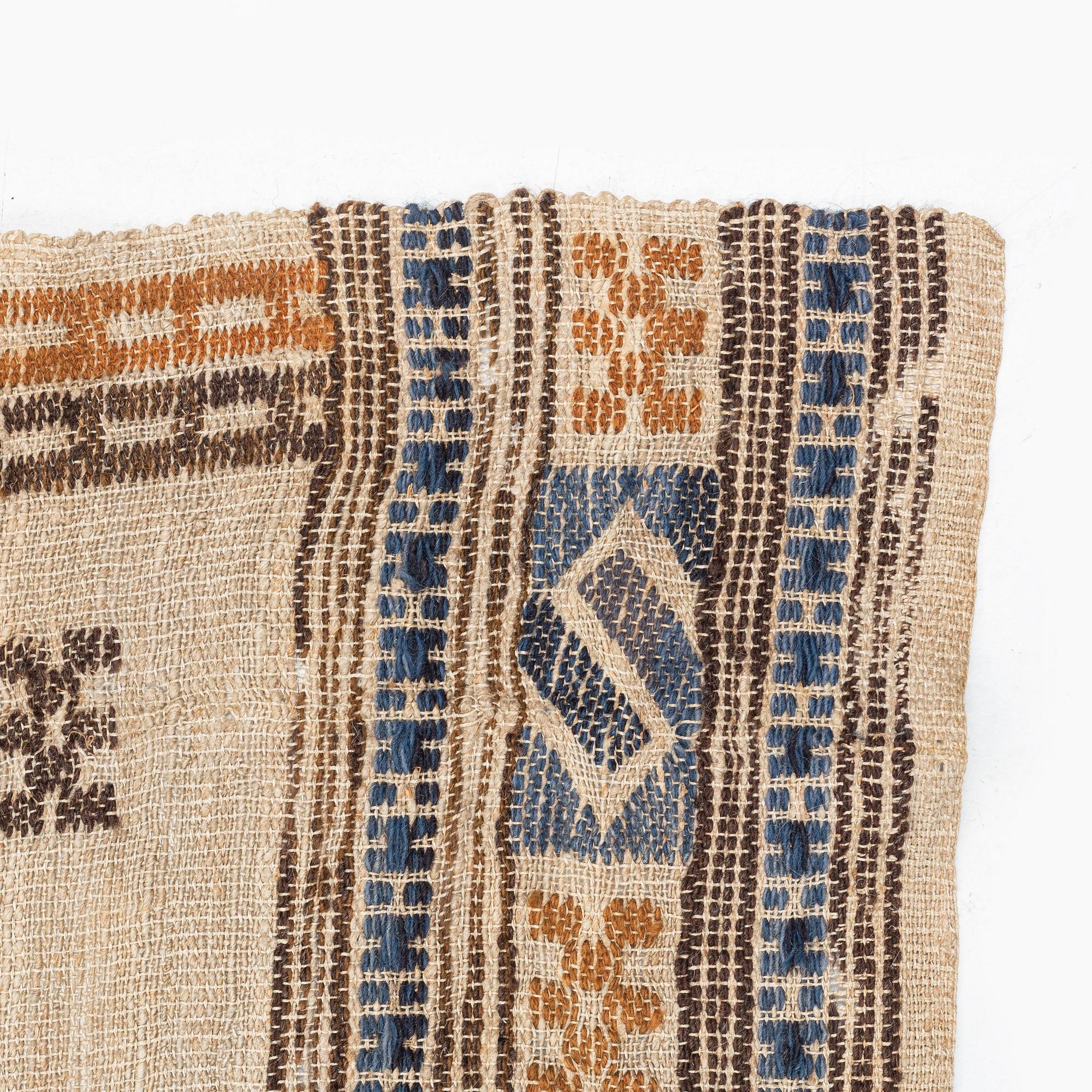 Märta Måås-Fjetterström, draperier, 2 st, "Blå essbård" (även kallad S-bård), inplock på linnebotten, ca 245-54 x 152-160 cm, signerade MMF.