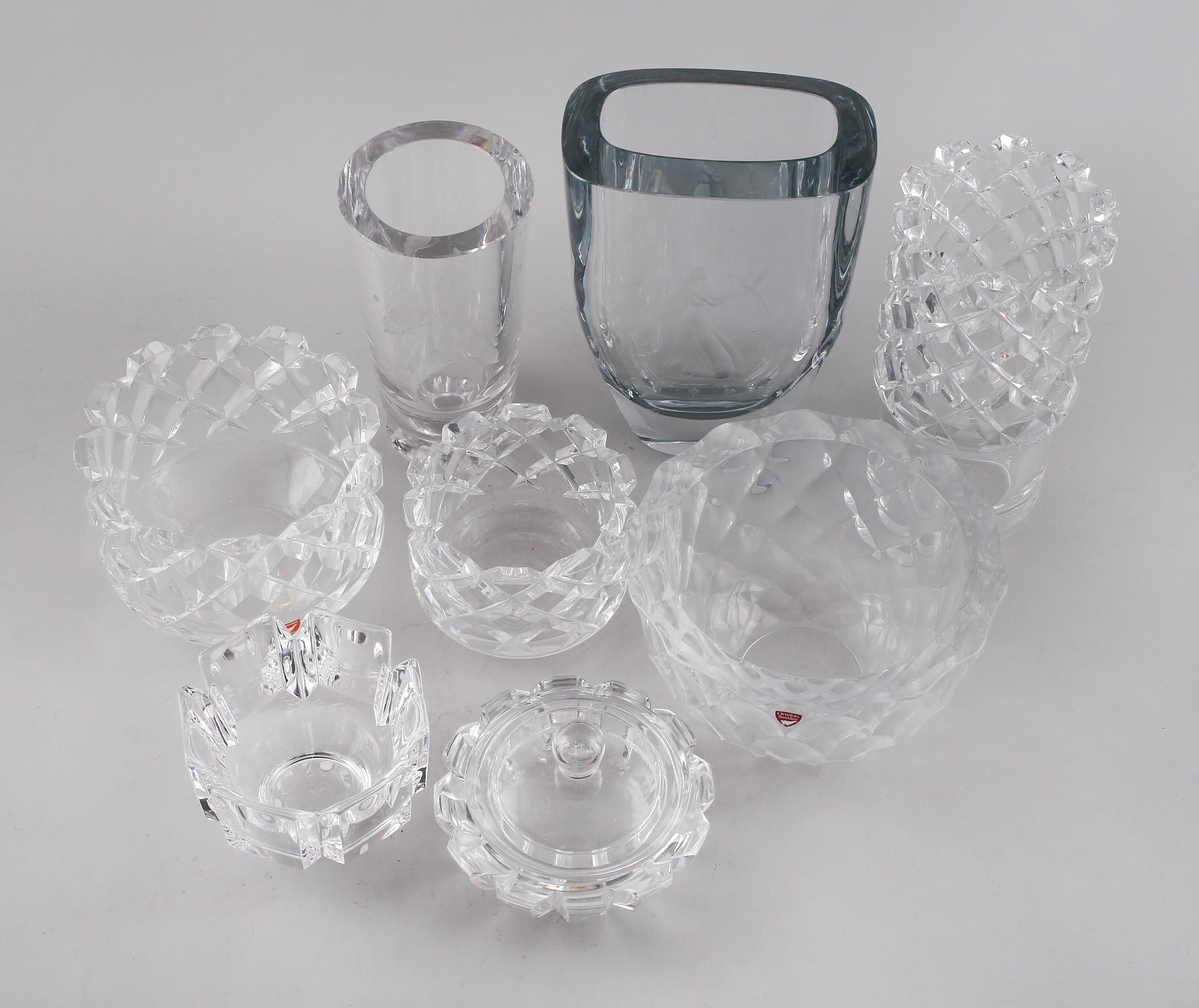 SAMLING GLASFÖREMÅL, 8 delar, bl a Orrefors, 1900-tal.