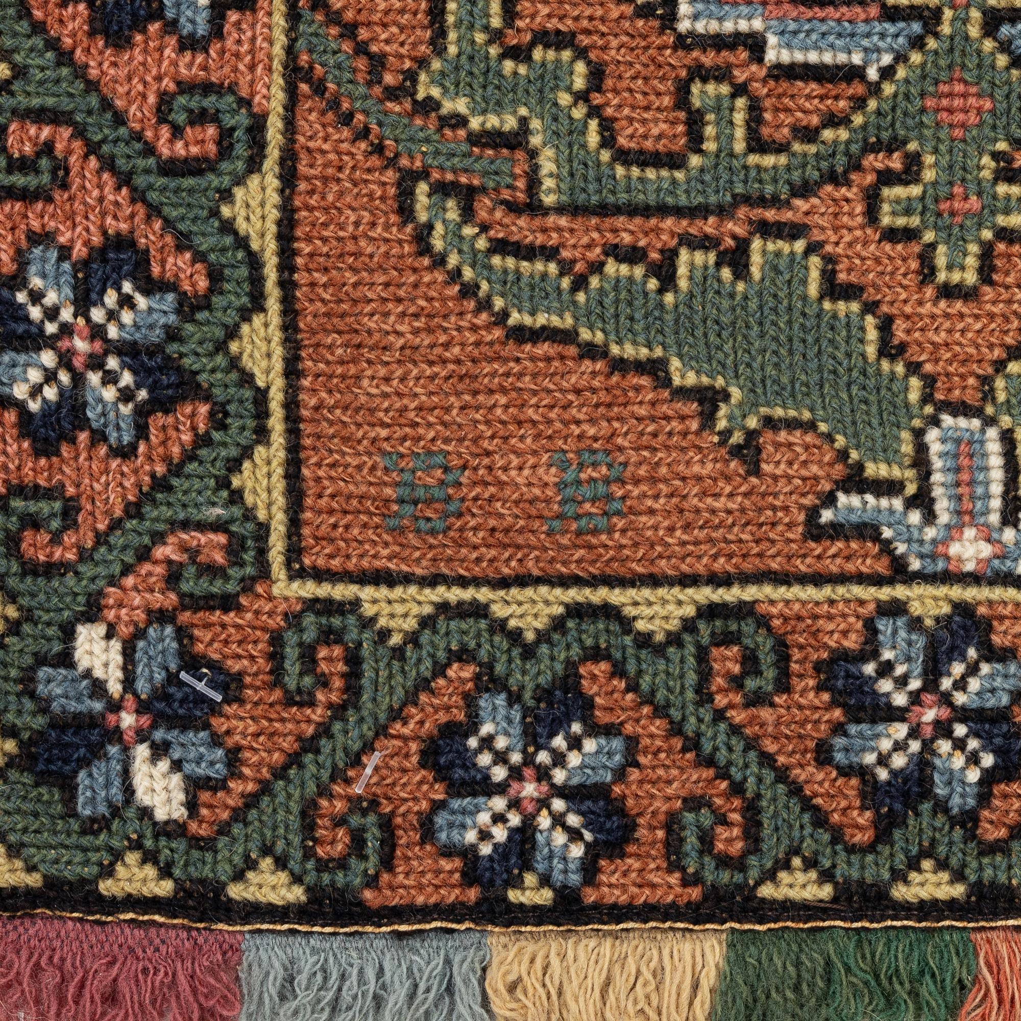 Sled cushion in folk art style, 20th century. 155 x 70 cm.