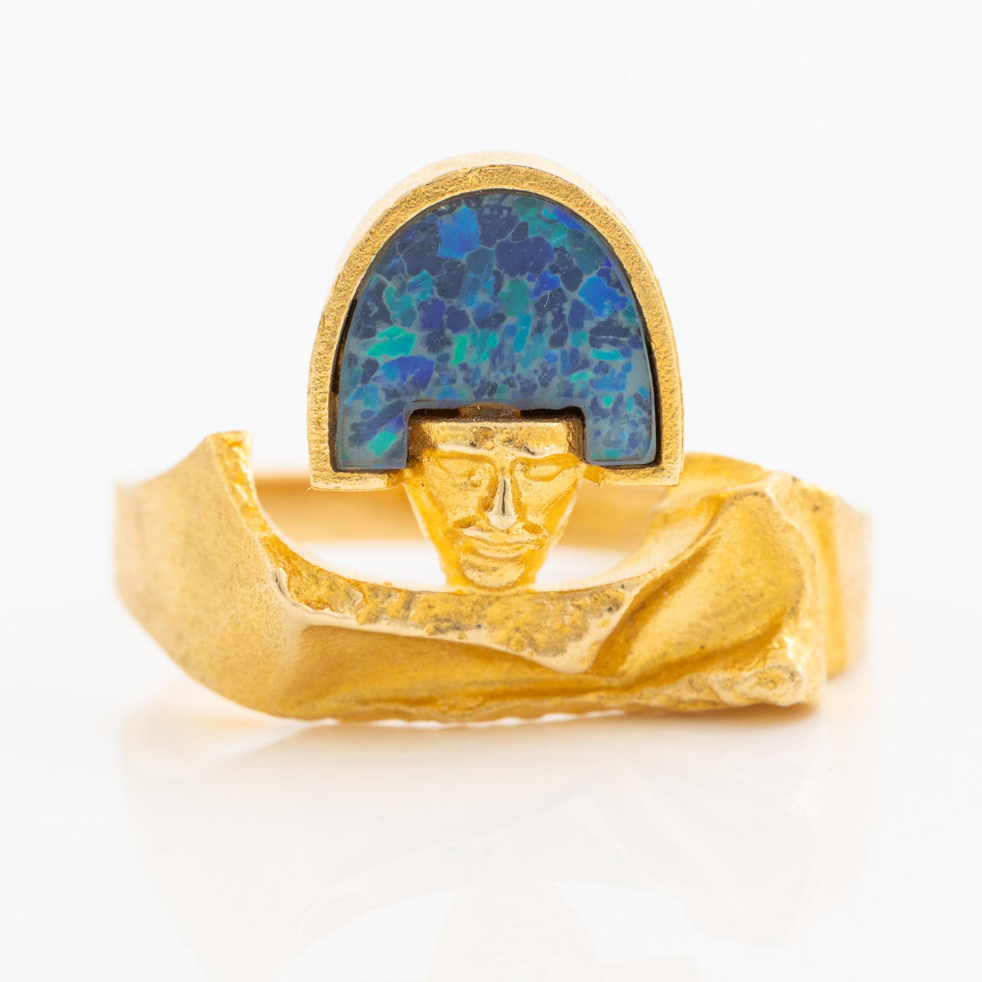 Björn Weckström, ring, 18K gold with opal, Finland 1977. By Lapponia.