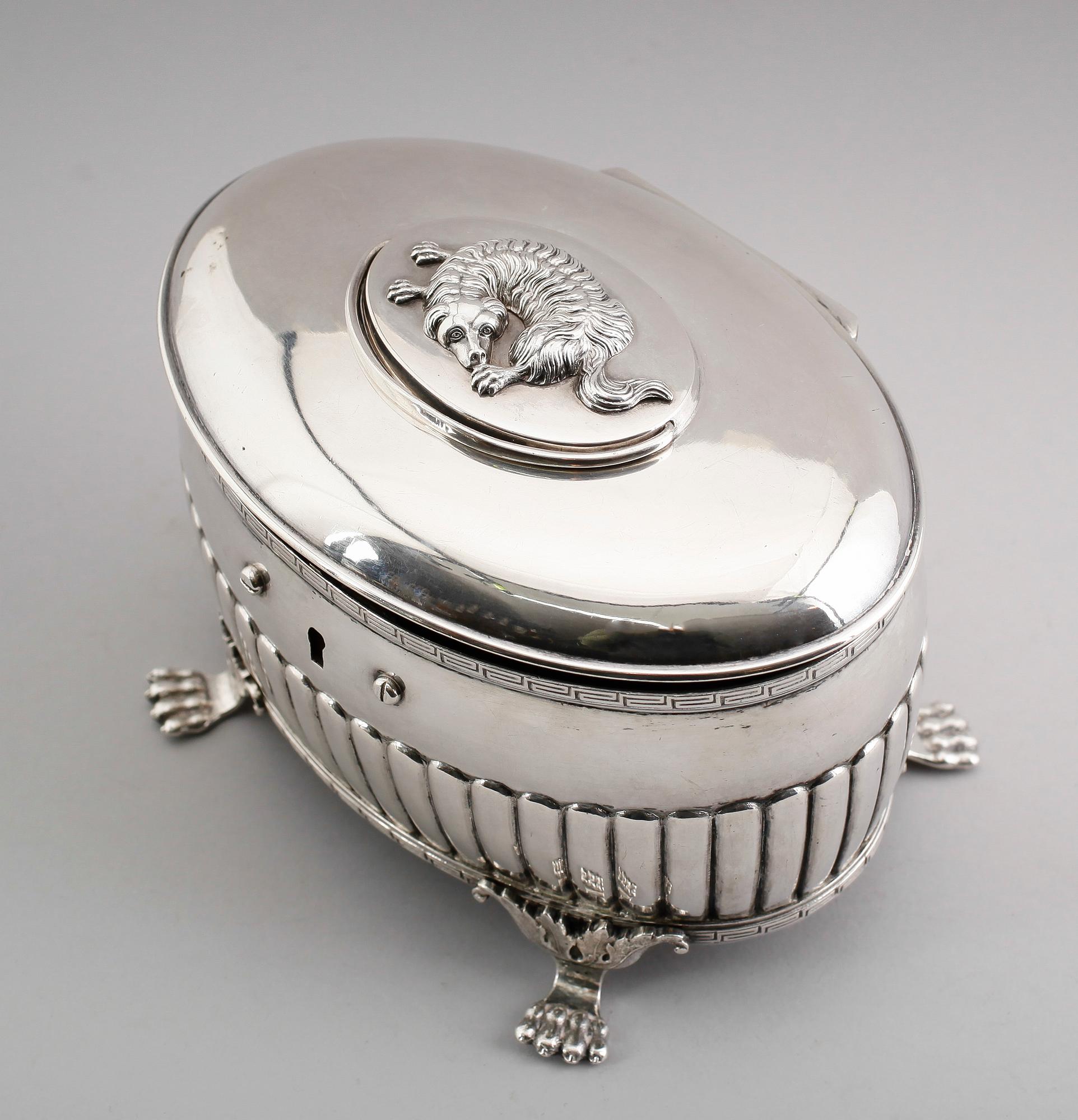 SOCKERSKRIN, silver, Petter Adolf Sjöberg, Stockholm 1822. Vikt ca 672 gram.