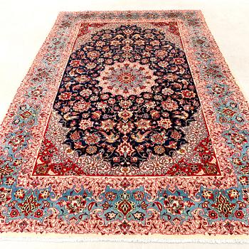 Najafabad Rug, old, 316x210 cm.