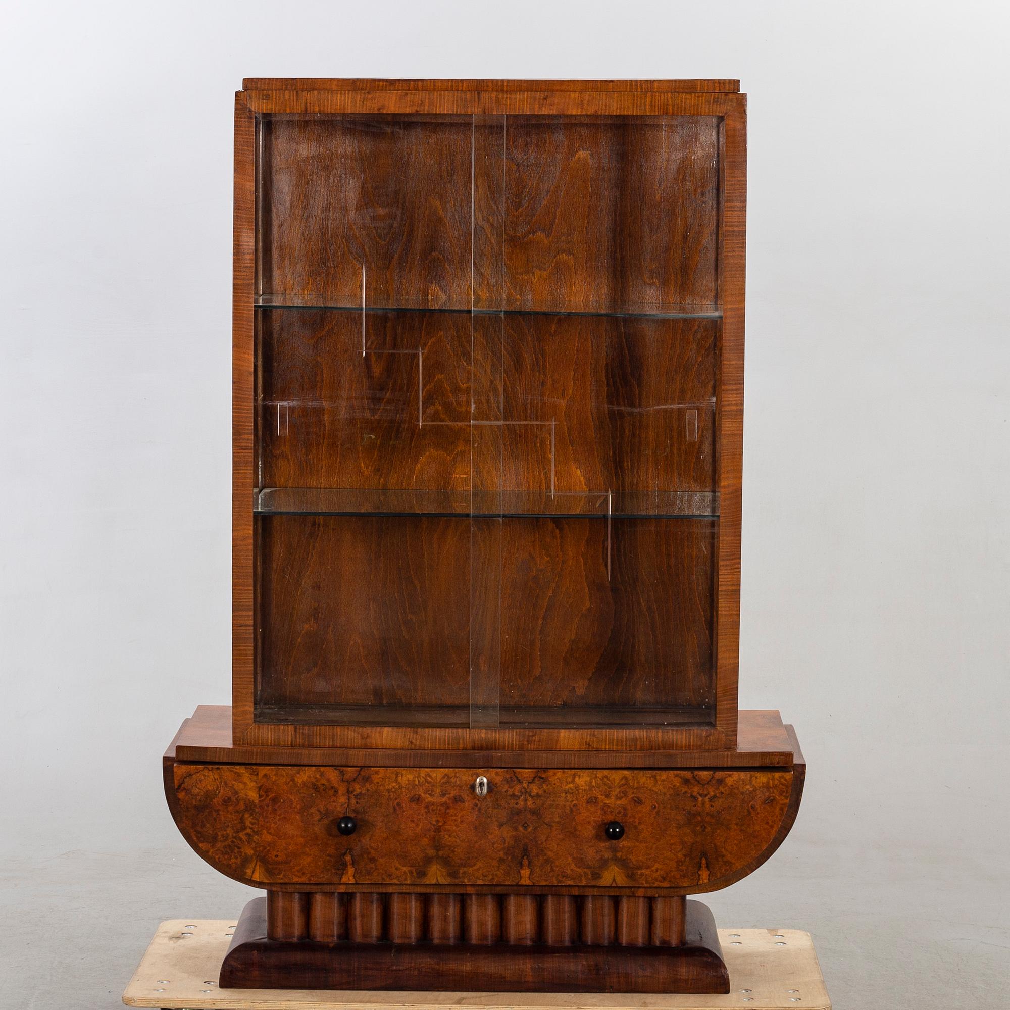 Vitrinskåp, art deco 1930-tal.