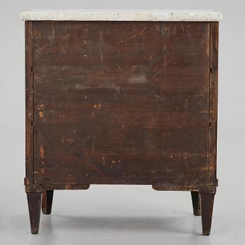 A late Gustavian mahogny commode.