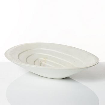 Stina Lindholm, concrete dish, Skulpturfabriken, Sweden.