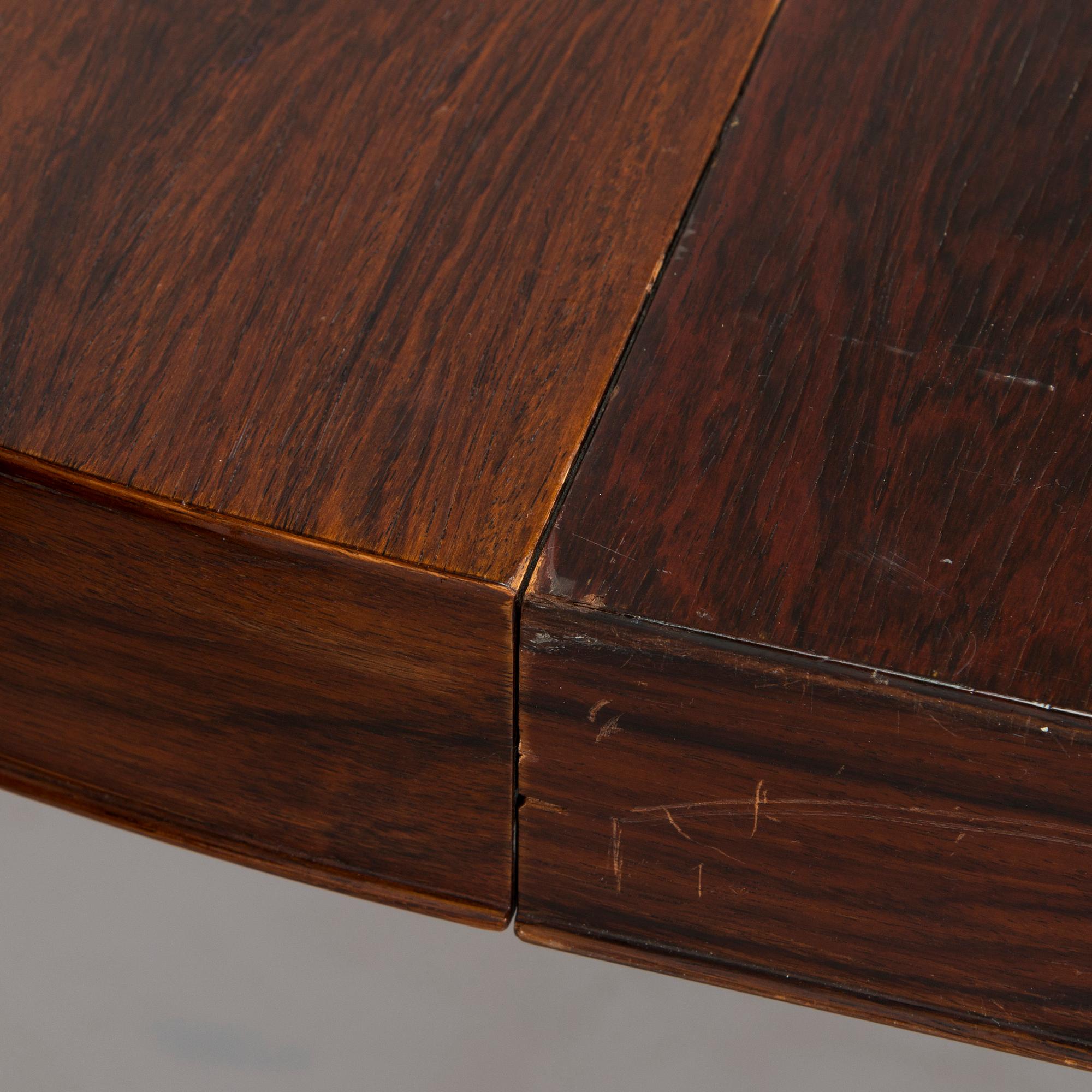 Severin Hansen, mid-20th century dining table, model 180 for Haslev Møbelsnedkeri, Denmark.