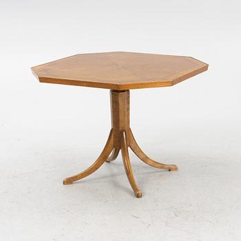 Carl Malmsten, table, model "Rosendal", Nordiska Kompaniet, 1930.